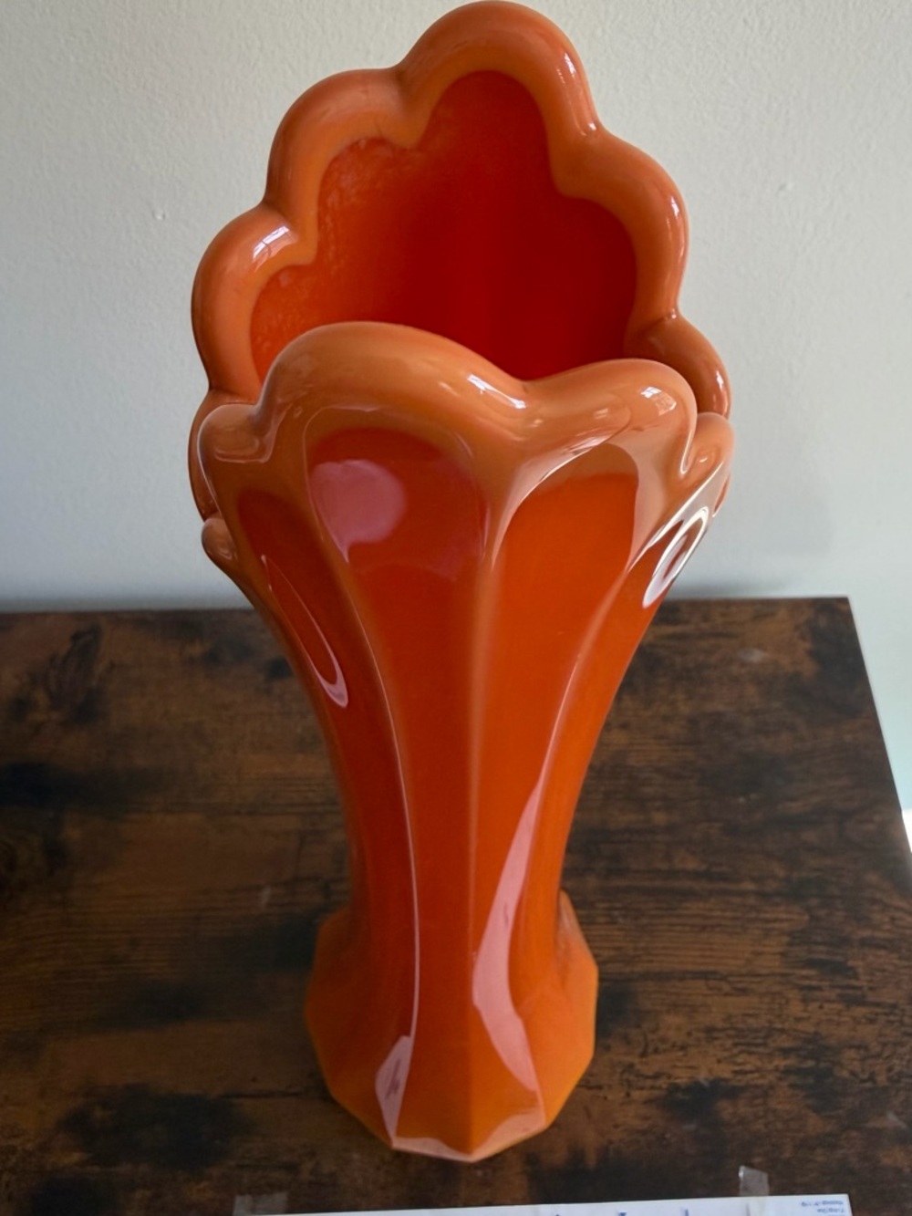 Bold Orange LE SMITH RIBBED  18” Swung Vase with 4” base. Excellent condition!